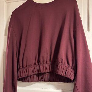Lululemon size small burgundy pullover knit top